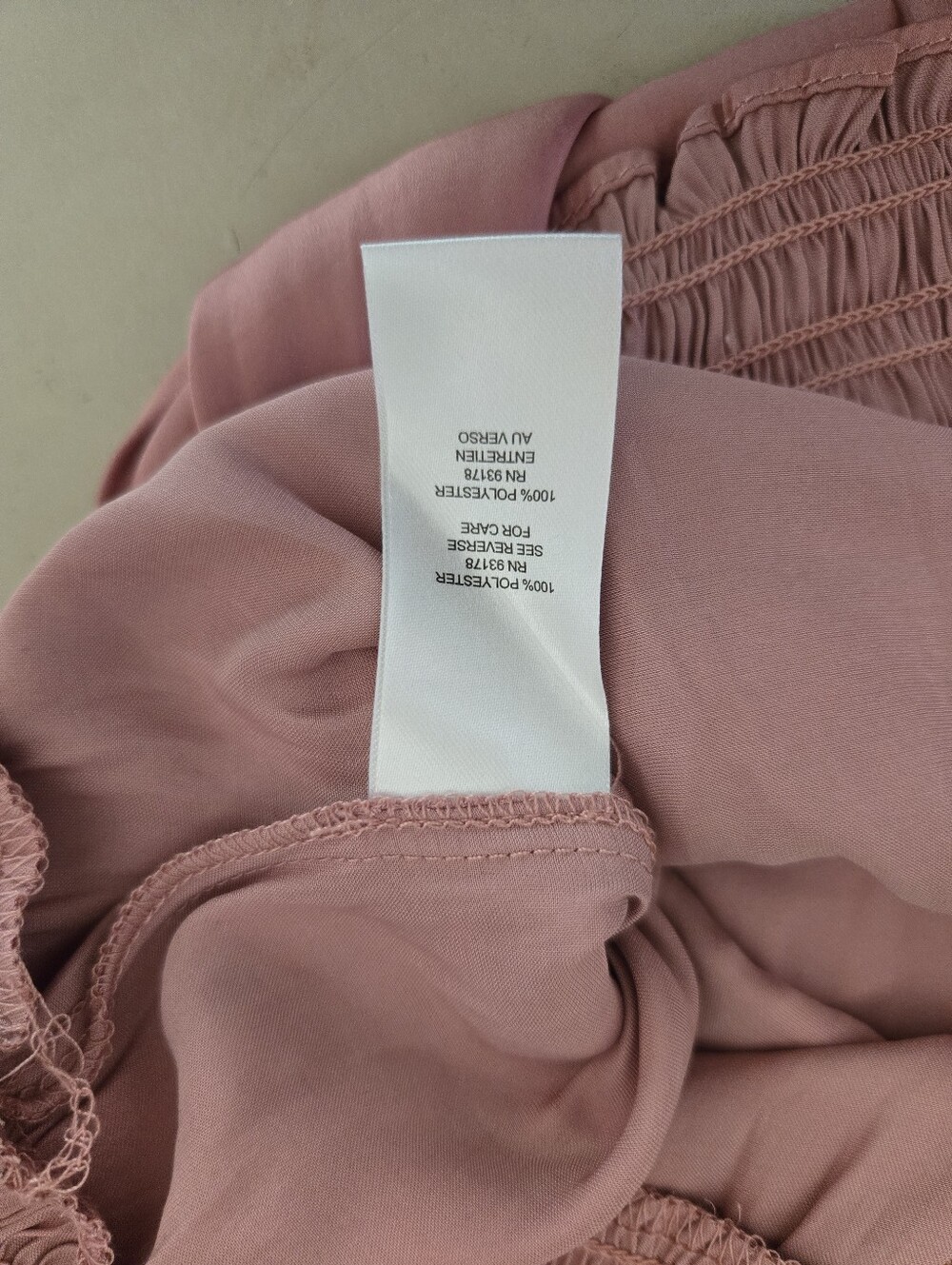 NWT Elie. Elie Tahari Women's Dusty Rose Long-Sleeve V-Neck Blouse Size Large - Picture 6 of 6